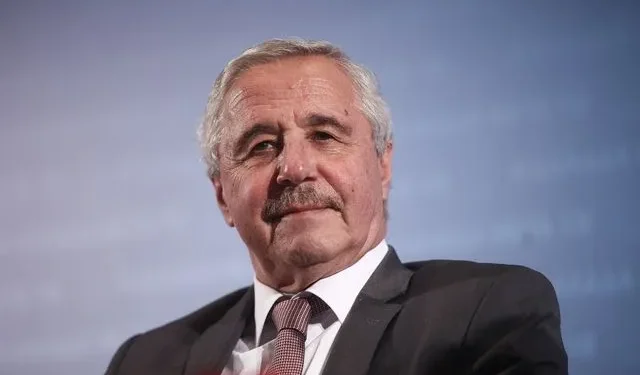 Γιάννης Μανιάτης προς Κομισιόν: "Δώστε ένα τέλος στα παραπλανητικά sms στους πολίτες"