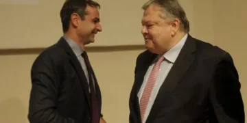 Επίθεση Π. Μαρινάκη κατά του Ε. Βενιζέλου για τη συνταγματική αναθεώρηση