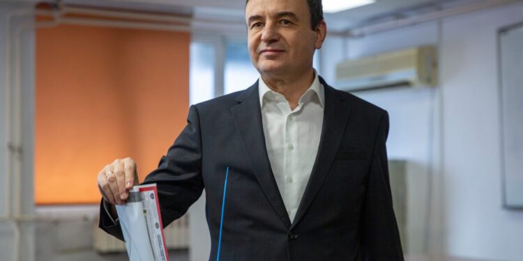 Κόσοβο: Το κοινοβούλιο εξέλεξε την νέα κυβέρνηση με πρωθυπουργό τον Άλμπιν Κούρτι