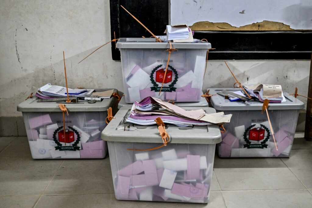 Βουλευτικές εκλογές στο Μπανγκλαντές: Μεγάλη νίκη για το Εθνικιστικό Κόμμα (BNP) του Ταρίκ Ραχμάν