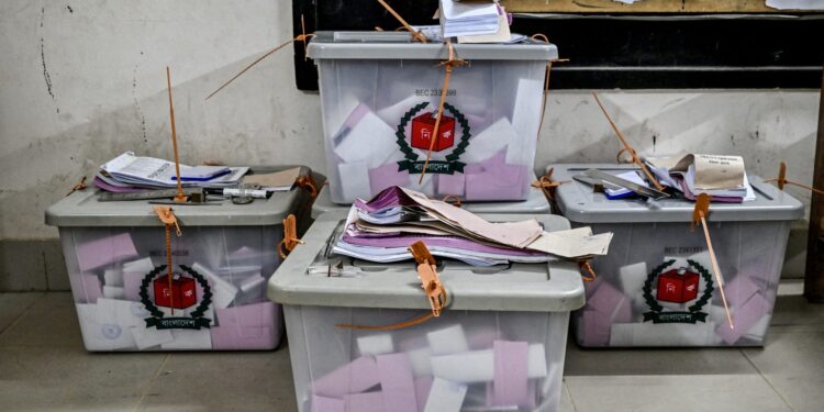 Βουλευτικές εκλογές στο Μπανγκλαντές: Μεγάλη νίκη για το Εθνικιστικό Κόμμα (BNP) του Ταρίκ Ραχμάν