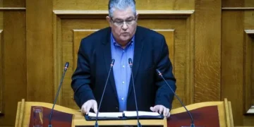 Βουλή: Ο Δ. Κουτσούμπας ζητά την απόσυρση του νομοσχεδίου για τις συλλογικές συμβάσεις