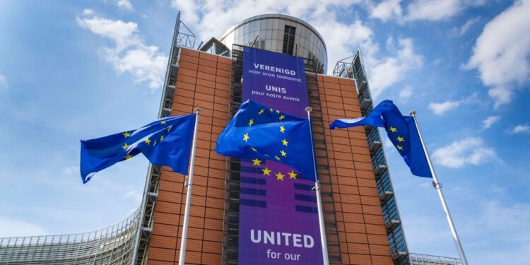 Βέλγιο: Έφοδος της αστυνομίας σε εγκαταστάσεις της Κομισιόν στις Βρυξέλλες – Έρευνα για μεγάλη απάτη με ακίνητα ύψους 900 εκατ. ευρώ