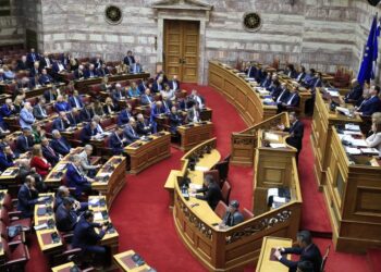 Βουλή: Με 158 "ΝΑΙ" ψηφίστηκε το νομοσχέδιο για τις Συλλογικές Συμβάσεις Εργασίας