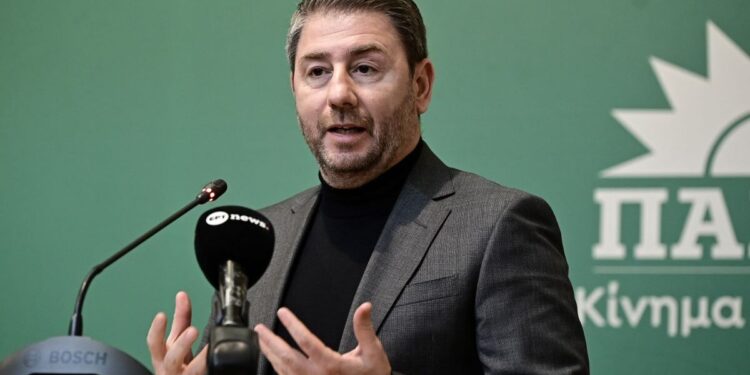 Ανδρουλάκης προς Γερουλάνο και Δούκα: "Οι εσωκομματικές εκλογές τελείωσαν, θα σέβεστε τα όργανα"