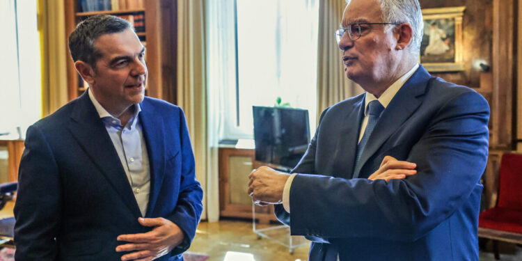 "Περίεργο" non paper από την ΠτΔ - Η απάντηση του Αλ. Τσίπρα