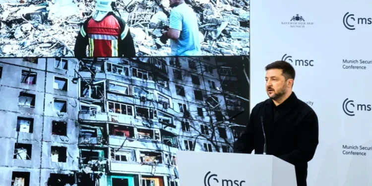Ζελένσκι: Οι ΗΠΑ μας ζήτησαν να παραδώσουμε το υπόλοιπο Ντονμπάς