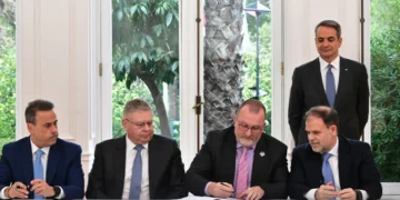 Υπογράφηκαν οι συμβάσεις της Ελλάδας με τη Chevron - Κ. Μητσοτάκης: "Η Ελλάδα κάνει άλμα στον τομέα της ενέργειας"