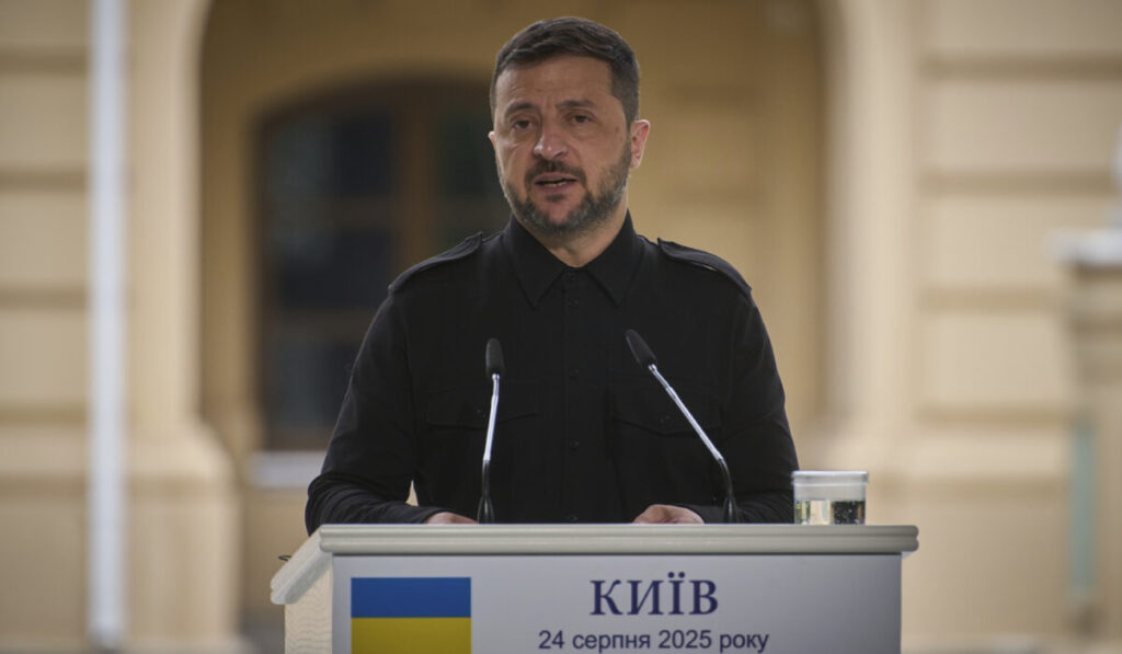 Ζελένσκι στο Axios: "Ο Ουκρανός λαός δεν θα επιτρέψει να παραδώσω το Ντονμπάς – Η συμφωνία να τεθεί σε δημοψήφισμα"