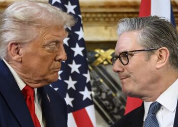 Ο Στάρμερ αρνήθηκε να παραχωρήσει στις ΗΠΑ βρετανικές βάσεις στον Ινδικό Ωκεανό για επίθεση στο Ιράν -Η αντίδραση Τραμπ