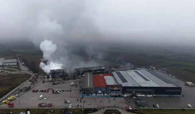 Ο ιδιοκτήτης της “Βιολάντα” εμπλέκει τον υπουργό Ψηφιακής Διακυβέρνησης Δημ. Παπαστεργίου – Η απάντηση του υπουργού