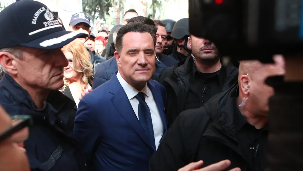 Νέα επεισόδια με την επίσκεψη Γεωργιάδη και στη Μυτιλήνη, στο γενικό νοσοκομείο «Βοστάνειο»