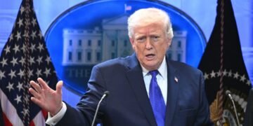 Ντόναλντ Τραμπ για την απόφαση του Ανώτατου Δικαστηρίου: "Θα επιβάλω παγκόσμιο δασμό 10%"