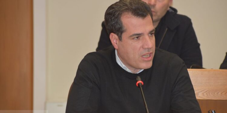 Θάνος Πλεύρης για το ναυάγιο στη Χίο: "Το Λιμενικό λειτουργεί σύμφωνα με τους κανόνες διεθνούς δικαίου"