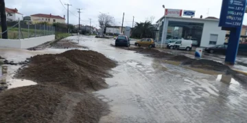 Λήμνος: Μεγάλες καταστροφές από την κακοκαιρία σε Μύρινα και Ατσική – Πλημμύρισαν σπίτια και καταστήματα