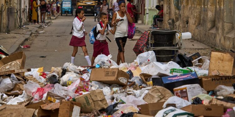 Σε "ασφυξία" η Κούβα από το εμπάργκο πετρελαίου του Τραμπ - Σοβαρή έλλειψη τροφίμων και φαρμάκων