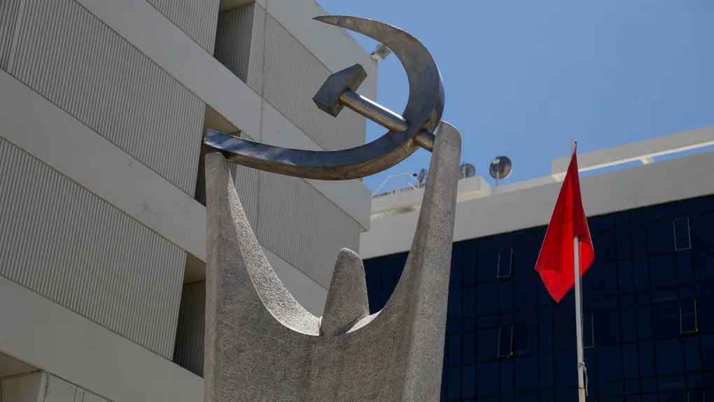 Σχόλιο ΚΚΕ για την κυριακάτικη ανάρτηση του πρωθυπουργού: "Είναι τουλάχιστον εμπαιγμός να μιλά ο κ. Μητσοτάκης για «ασφάλεια»"