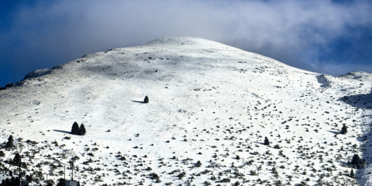 Νεκρός εντοπίστηκε ο 74χρονος ορειβάτης που αγνοούνταν στο Βελούχι