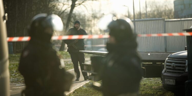 Ρωσία: Ισχυρή έκρηξη κοντά σε σταθμό τρένου στη Μόσχα – Νεκρός ένας αστυνομικός