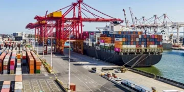 ΗΠΑ: Η Υπηρεσία Τελωνείων και Προστασίας των Συνόρων των ΗΠΑ (CBP) ανακοίνωσε ότι σταματά η είσπραξη δασμών που κρίθηκαν παράνομοι από το Ανώτατο Δικαστήριο