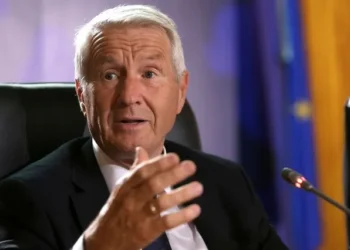 Νορβηγία: Τι λένε οι δικηγόροι του πρώην πρωθυπουργού Θόρμπγιορν Γιάγκλαντ, για τα περί απόπειρας αυτοκτονίας του λόγω της υπόθεσης Έπσταϊν