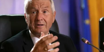 Νορβηγία: Τι λένε οι δικηγόροι του πρώην πρωθυπουργού Θόρμπγιορν Γιάγκλαντ, για τα περί απόπειρας αυτοκτονίας του λόγω της υπόθεσης Έπσταϊν