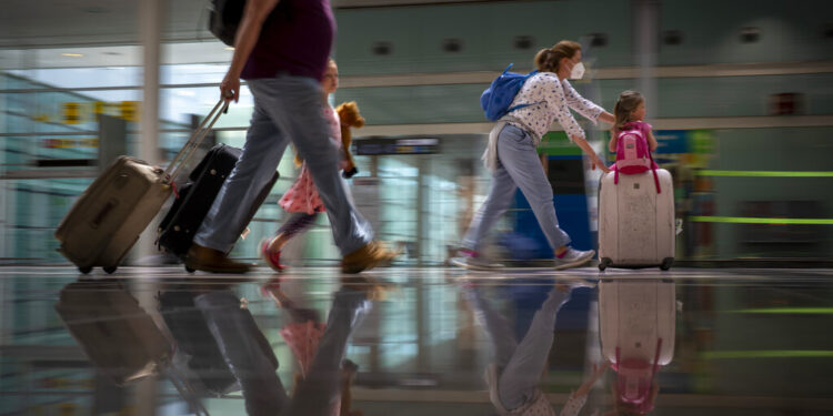 Η Βαρκελώνη διπλασιάζει τον τουριστικό φόρο για να μειώσει τον υπερτουρισμό και συγχρηματοδοτήσει την προσιτή στέγαση