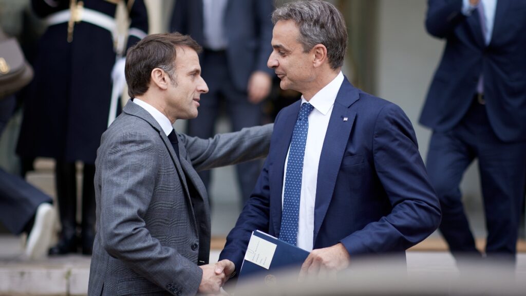 Ο Μακρόν προγραμματίζει επίσκεψη στην Ελλάδα τον Απρίλιο