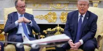 Ο Τραμπ απειλεί να διακόψει το εμπόριο στην Ισπανία – Εξοργισμένος και με τον Στάρμερ: “Δεν είναι Τσόρτσιλ”