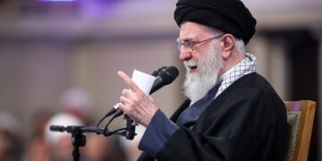 Ιράν: Αναβλήθηκε η κηδεία του Αλί  Χαμενεΐ