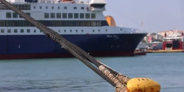 24ωρη απεργία της Πανελλήνιας Ναυτικής Ομοσπονδίας σήμερα για τους εγκλωβισμένους ναυτικούς στη Μέση Ανατολή