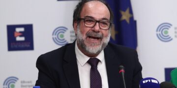 ΕΟΔΥ: Καταγγελία εργαζόμενης σε βάρος του προέδρου για βιαιοπραγία - Παραιτήθηκε το επιστημονικό συμβούλιο