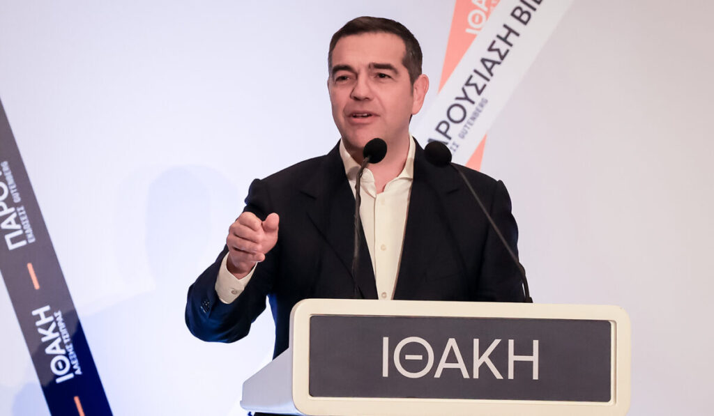 Αλέξης Τσίπρας από την Κοζάνη: "Γελωτοποιός του βασιλιά Τραμπ ο Μητσοτάκης, ανεύθυνη και επικίνδυνη η κυβέρνηση"