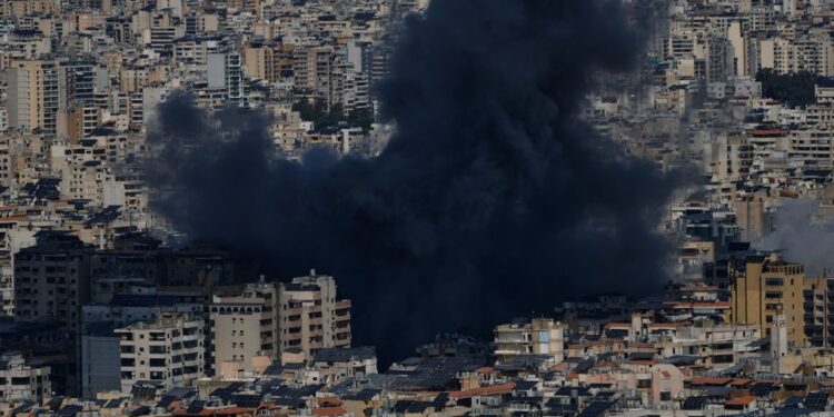 Το Ισραήλ βομβάρδισε αρχηγείο των Φρουρών της Επανάστασης