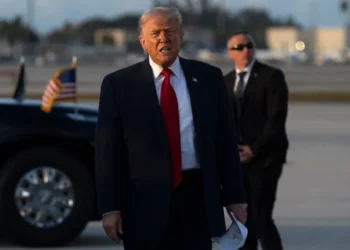 Ο Τραμπ δηλώνει ότι “δεν είναι ευχαριστημένος με τον νέο ηγέτη του Ιράν”