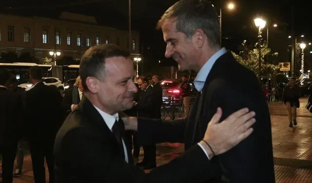 Δήμος Αθηναίων: Αντιπαράθεση Δούκα – Μπακογιάννη για τη διπλή ανάπλαση