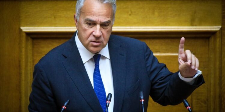 Ένταση στη Βουλή με Βορίδη και αντιπολίτευση για το πόρισμα της Εξεταστικής – Κωνσταντοπούλου: "Είναι ξεκάθαρο ότι αλληλοεκβιάζεστε"