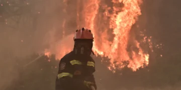 Φωτιές σε Κορινθία και Αχαΐα