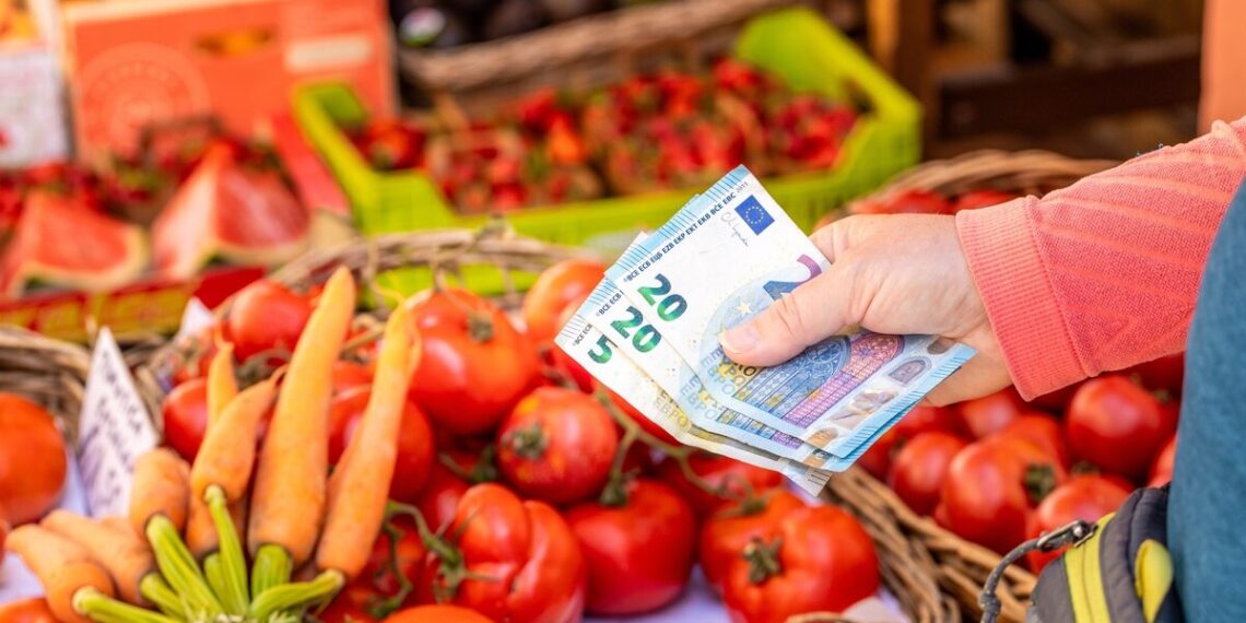 ΕΛΣΤΑΤ: Στο 2,7% ανήλθε ο πληθωρισμός τον Φεβρουάριο – Στα τρόφιμα οι μεγαλύτερες αυξήσεις