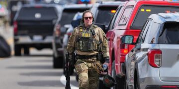 ΗΠΑ: Άγνωστος έπεσε με φορτηγάκι σε συναγωγή στο Μίσιγκαν – Νεκρός ο δράστης