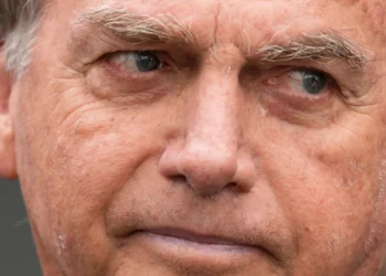 Σε ΜΕΘ ο φυλακισμένος πρώην πρόεδρος της Βραζιλίας Μπολσονάρου, με σοβαρό πρόβλημα υγείας