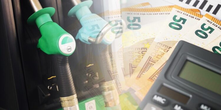 Το ΥΠΟΙΚ. ετοιμάζεται για δεύτερο κύμα μέτρων κατά της ακρίβειας