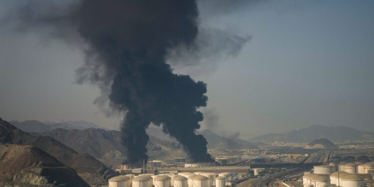 Η Τεχεράνη ανακοίνωσε ότι σχεδιάζει να χτυπήσει υποδομές των ΗΑΕ ως αντίποινα για το πλήγμα στο νησί Χαργκ