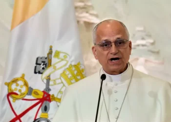 Έκκληση του πάπα για ειρήνευση στη Μέση Ανατολή: "Χιλιάδες αθώοι σκοτώθηκαν, κάντε ανακωχή!"