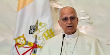 Έκκληση του πάπα για ειρήνευση στη Μέση Ανατολή: "Χιλιάδες αθώοι σκοτώθηκαν, κάντε ανακωχή!"