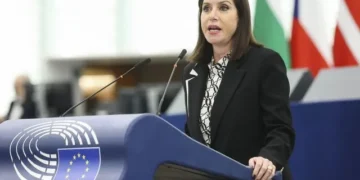 Ξεκίνησε η δίκη για την υπόθεση Ασημακοπούλου και τη διαρροή στοιχείων – “Δεν γνώριζε ότι ήταν παράνομο”