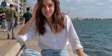 Το Τριμελές Πλημμελειοδικείο Θεσσαλονίκης επέβαλε ποινή δύο ετών φυλάκισης στη συνοδηγό του ΙΧ που προκάλεσε το θανατηφόρο τροχαίο με θύμα την 21χρονη Έμμα