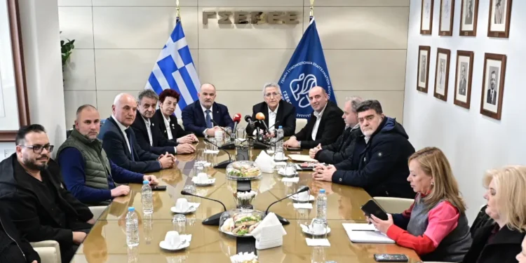 Νέα κλαδική σύμβαση από την 1η Απριλίου για 500.000 εργαζόμενους σε επισιτισμό - τουρισμό