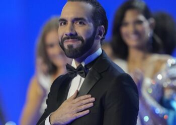 Ελ Σαλβαδόρ: Η κυβέρνηση προωθεί νομοσχέδιο για ισόβια κάθειρξη για ανήλικους δολοφόνους και βιαστές