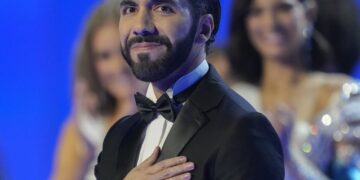 Ελ Σαλβαδόρ: Η κυβέρνηση προωθεί νομοσχέδιο για ισόβια κάθειρξη για ανήλικους δολοφόνους και βιαστές